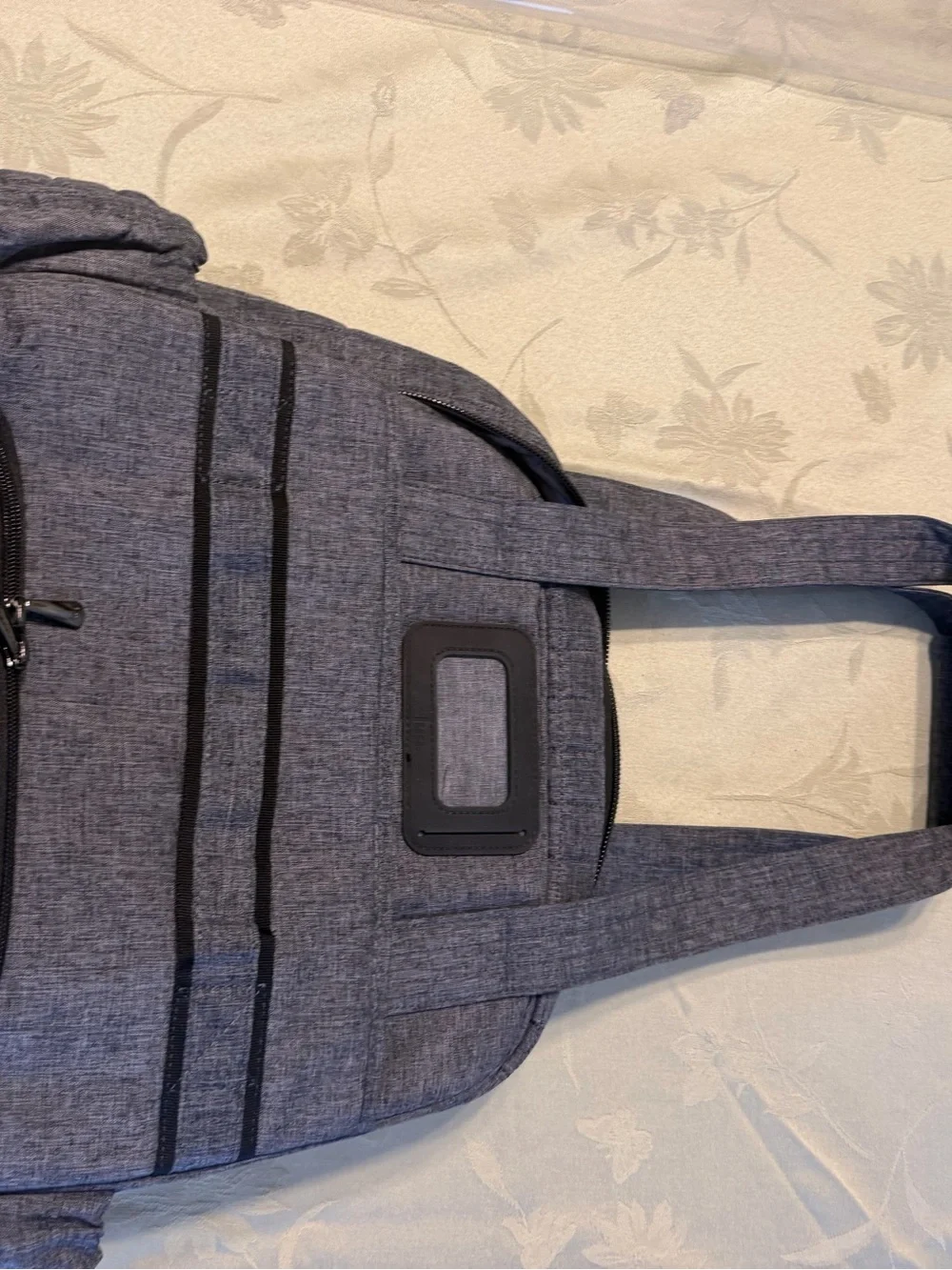lug versatile gray